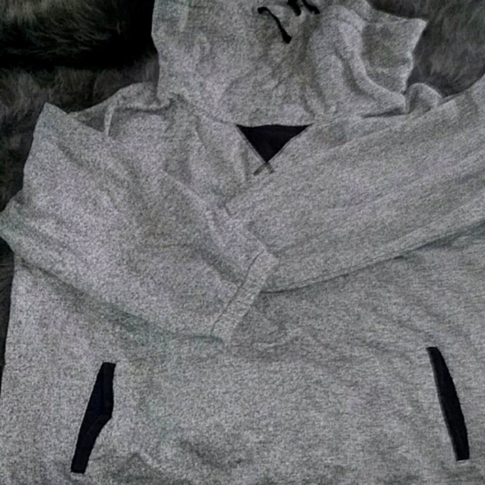COPY - Liz Claiborne sweatshirt